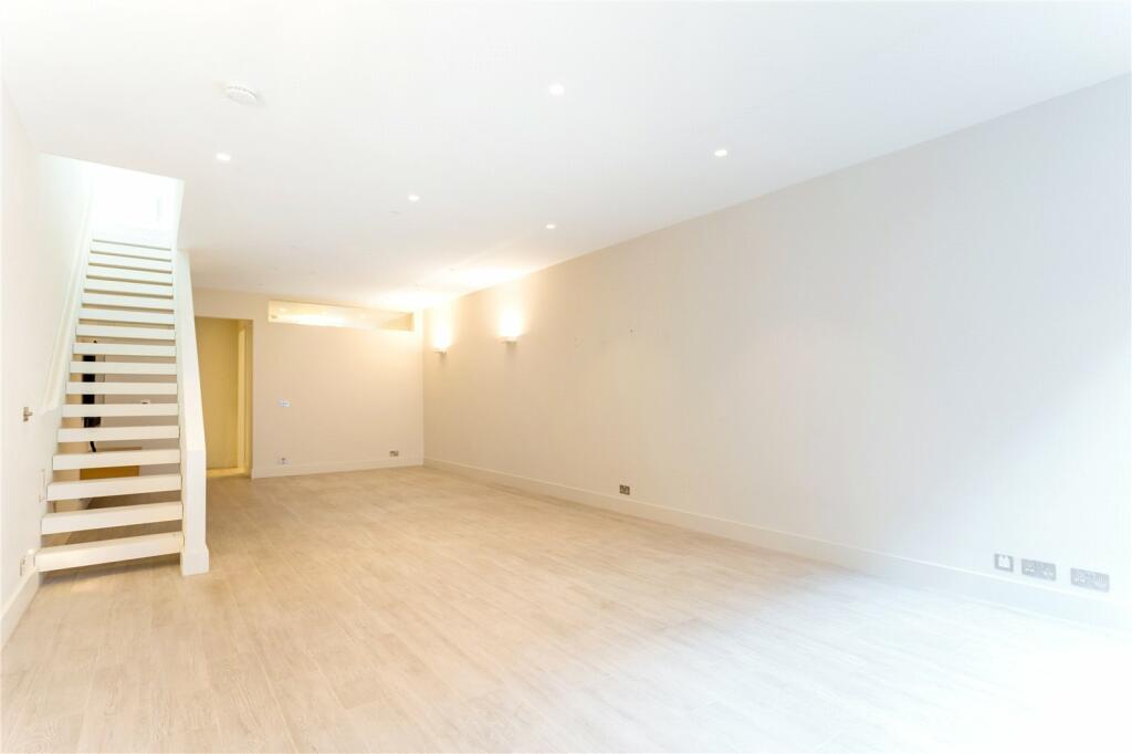 Family / T.V Room