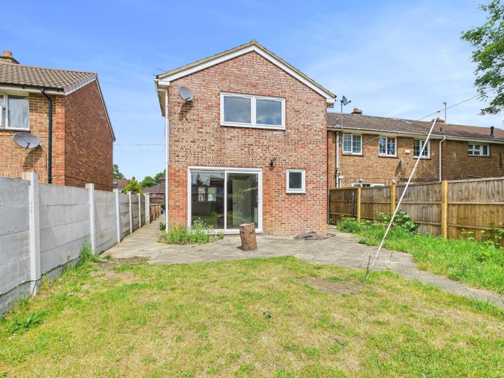 CAM01338G0-PR0108-STILL011