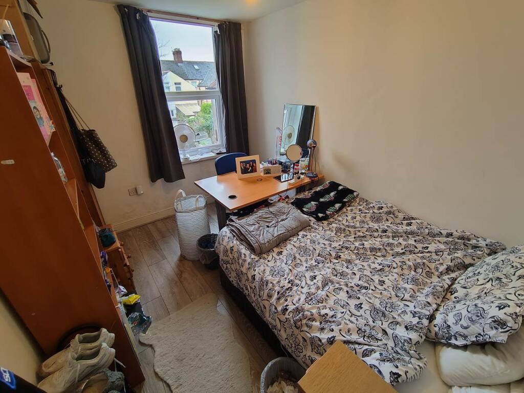 First floor middle b
