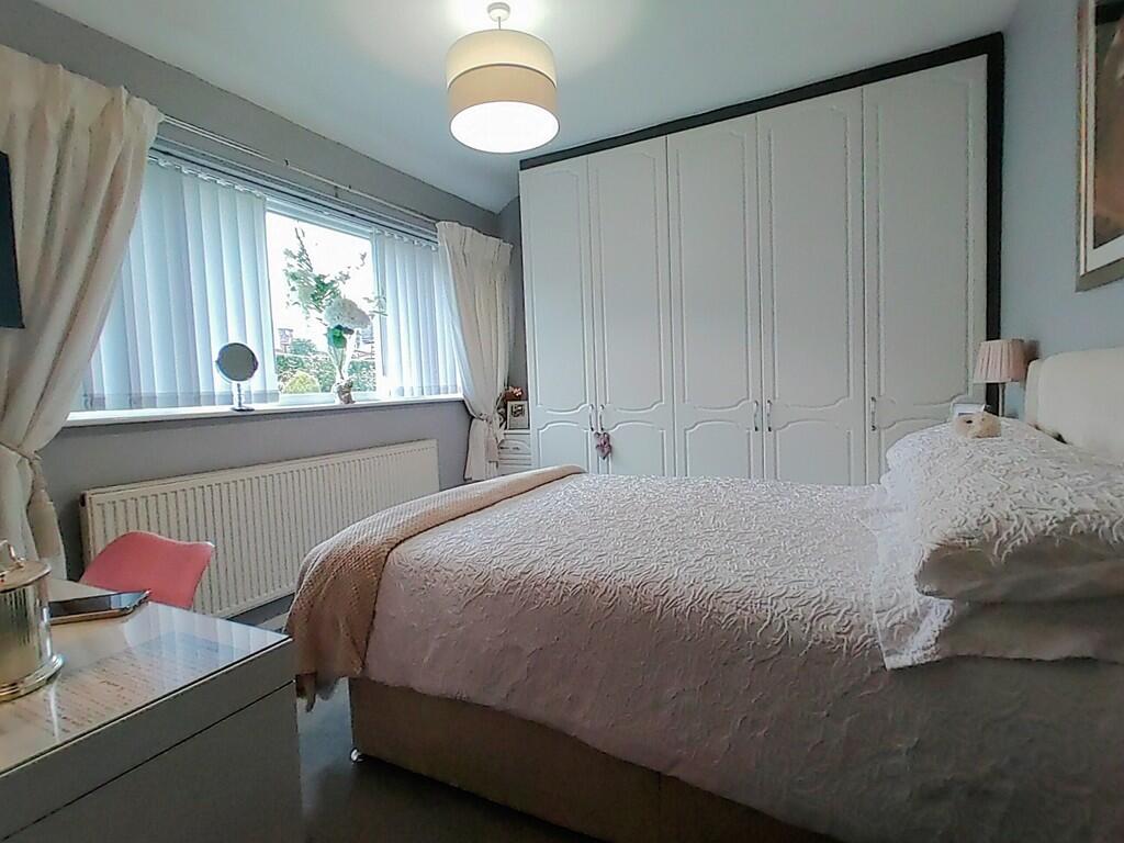 Main bed