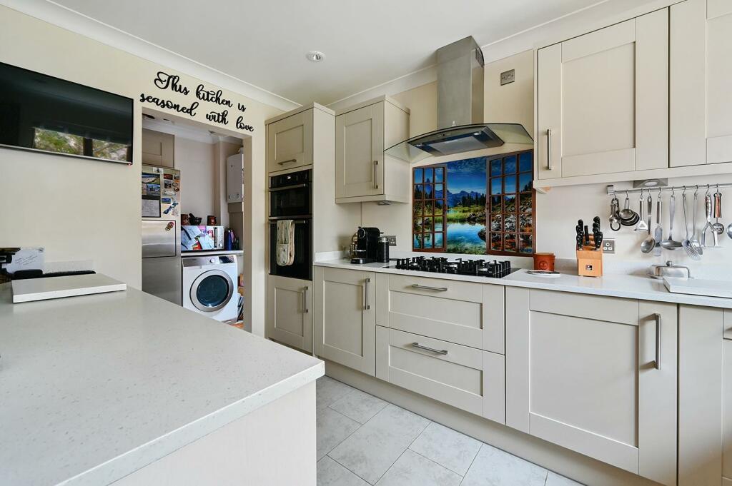 ROSE COTTAGE - TN17 3AN (17).jpg
