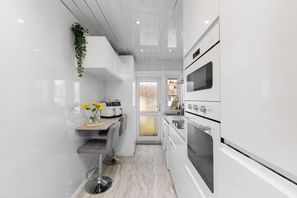 Kitchen/Breakfasting Room