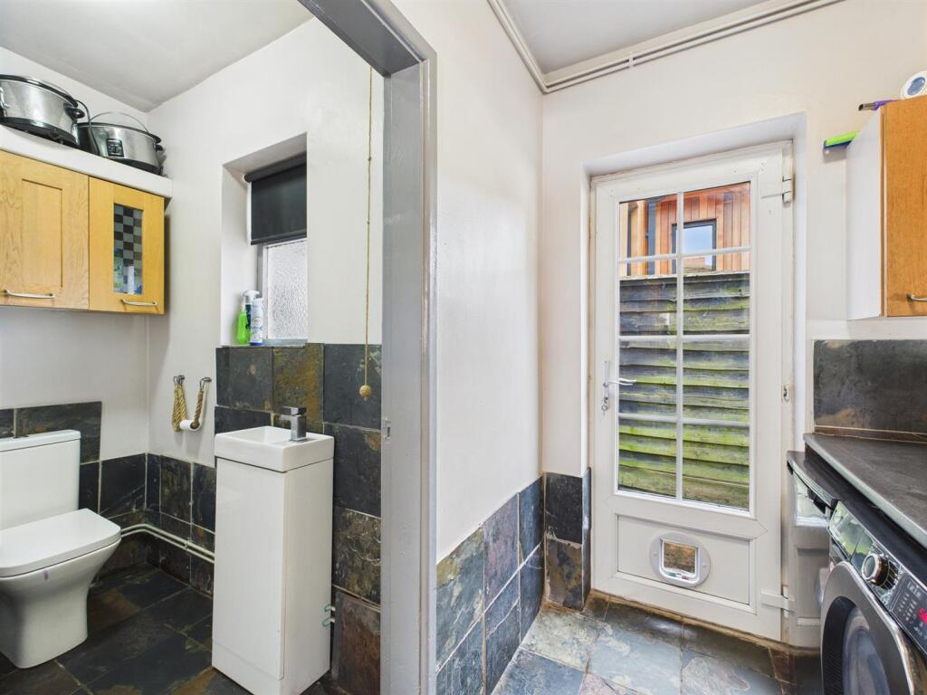 Utility Room/WC