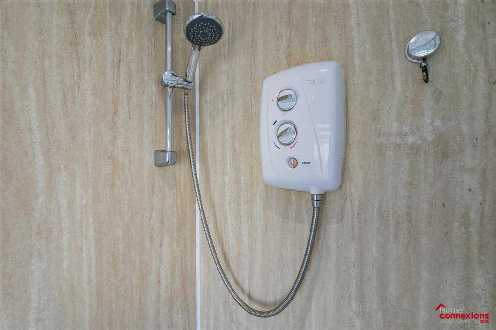 Shower Room (2)