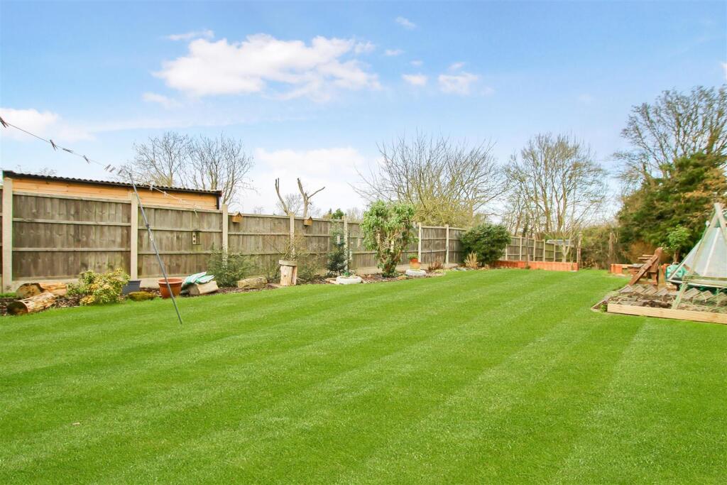 TOP GARDEN