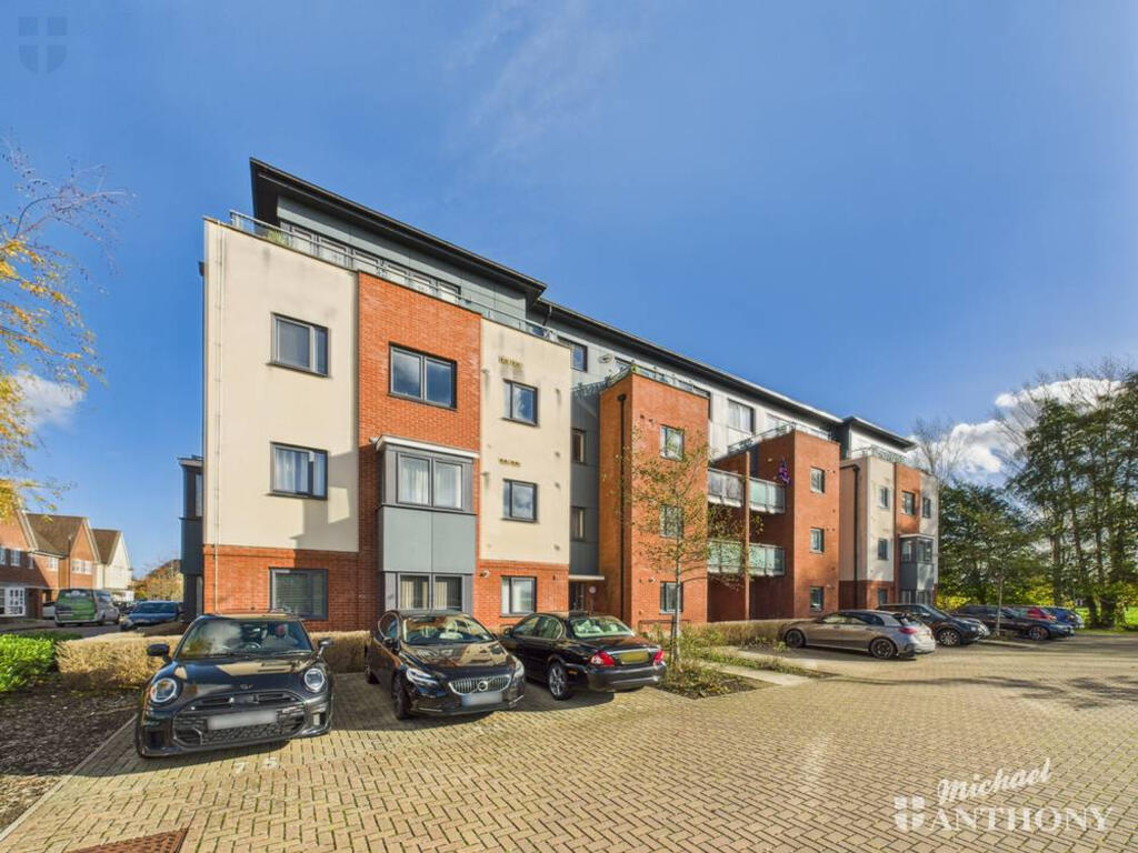 CAM03852G0-PR0465-STILL003-thumbnail-h750-70