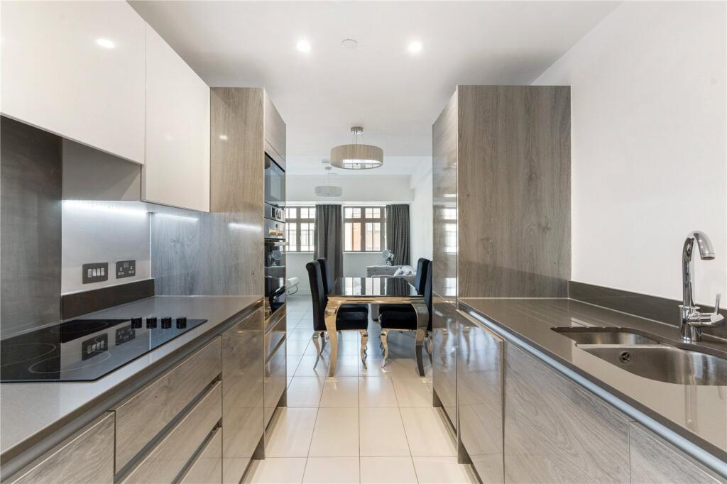 Kitchen/Dining