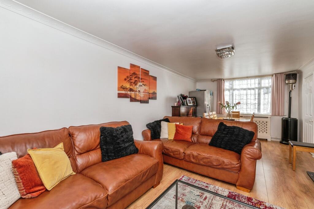 56c1fc42e9f2ef11be210022483f0d42