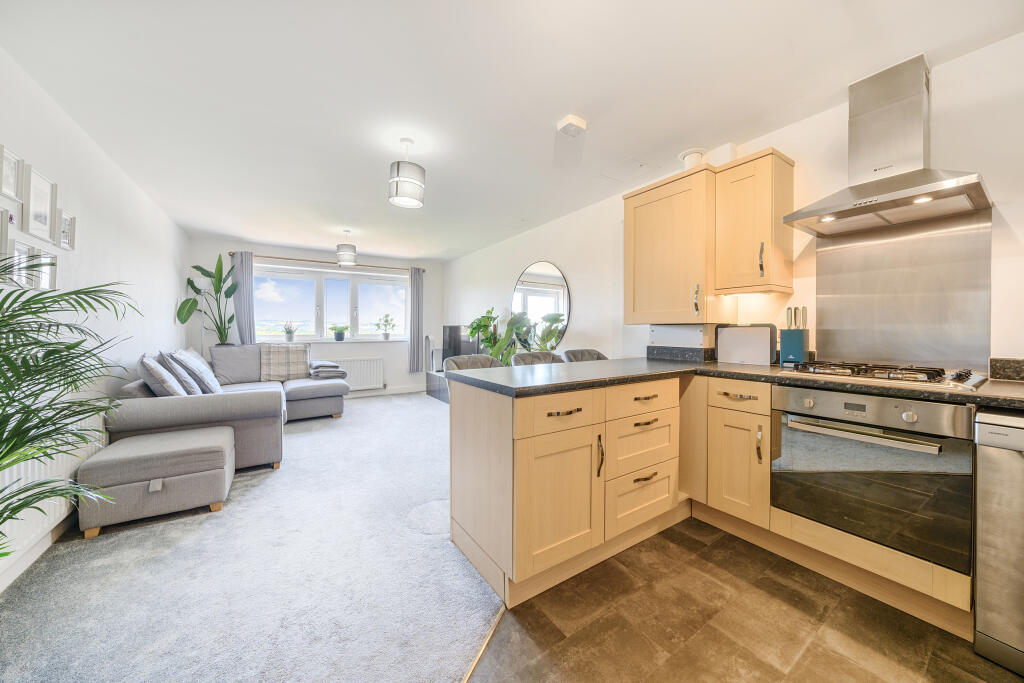 Open Plan Living Room / Kitchen