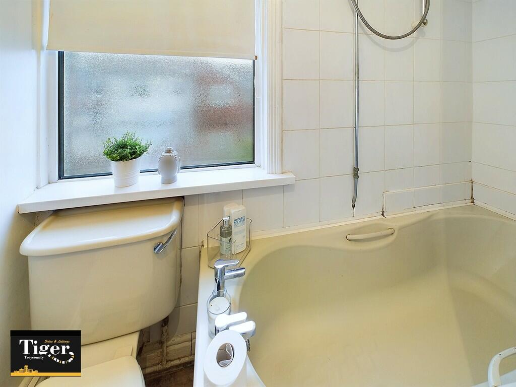 CAM02176G0-PR0397...