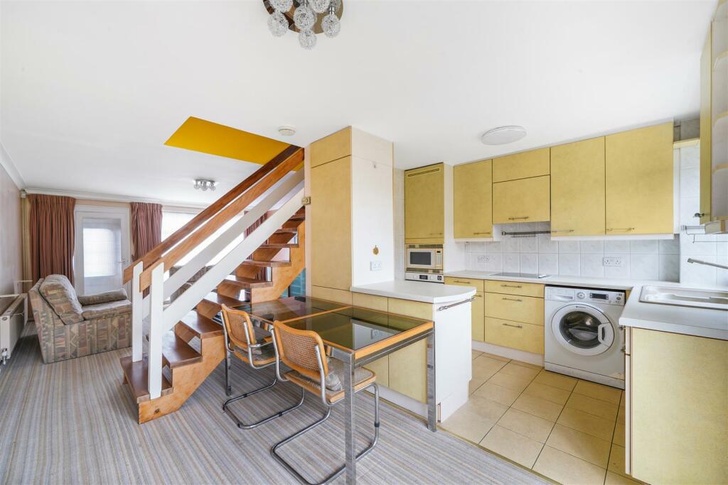 1 Denise Court, Eton Avenue - uhG52YhvQTWfH3fcUBBZ