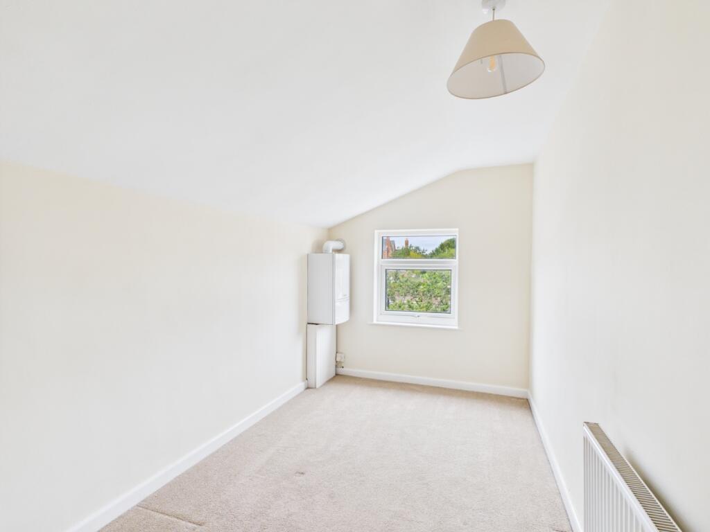 CAM03062G0-PR0179-STILL009