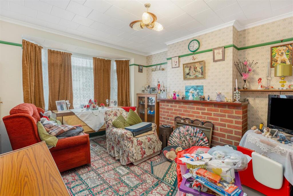 50 Manor Road, Banbury-5.jpg