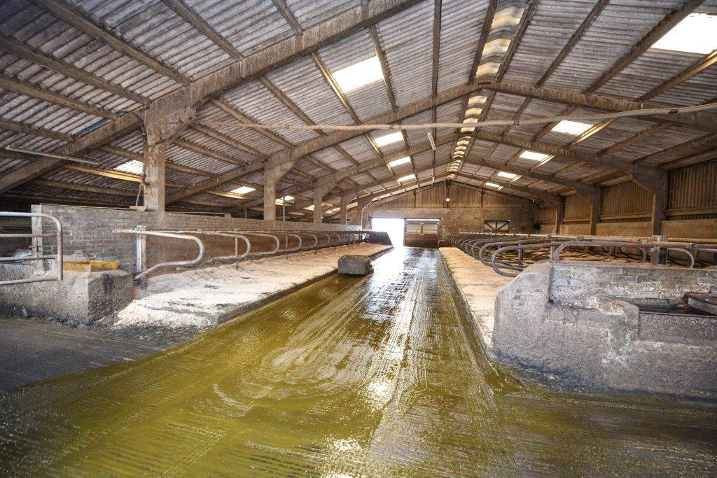 Farm Building. 15