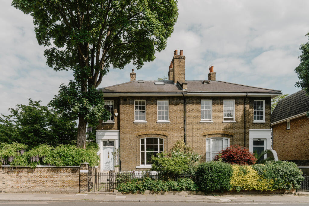 281801 - Northampton Park_High Res-1.jpg