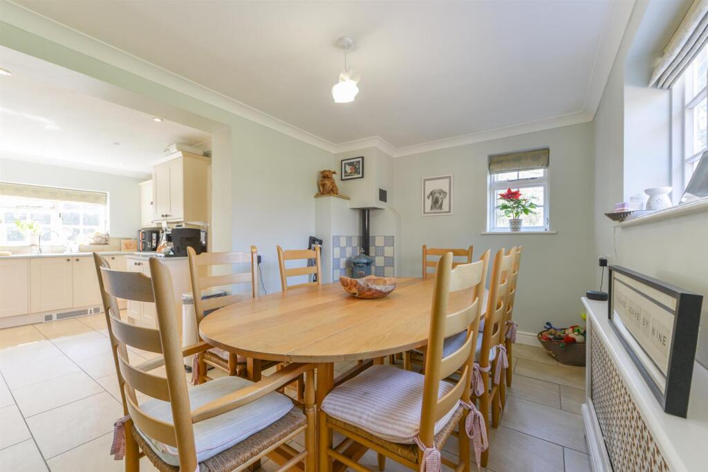 Tatt Cottage4.jpg