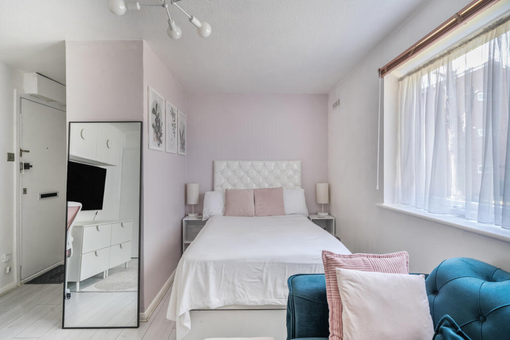 1336321-9-6899e5f...