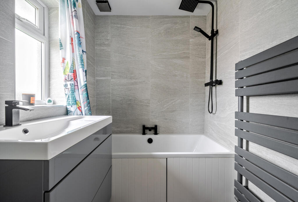 1383014-23-692494...