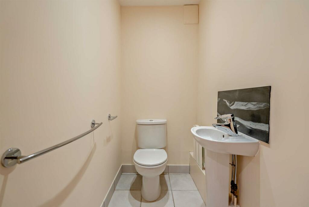 262 MH WC.jpg