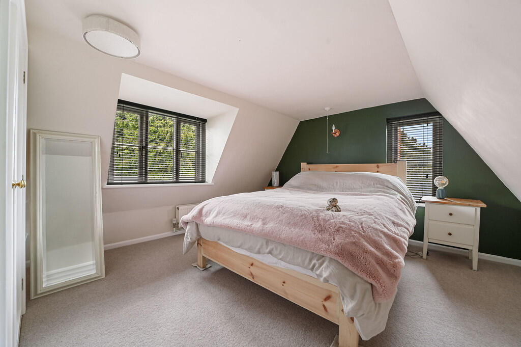 PT-TV-HawksmillHo...