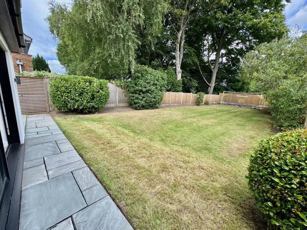 #10 1VYoqpKVE023tjKaPlAhoA.jpg