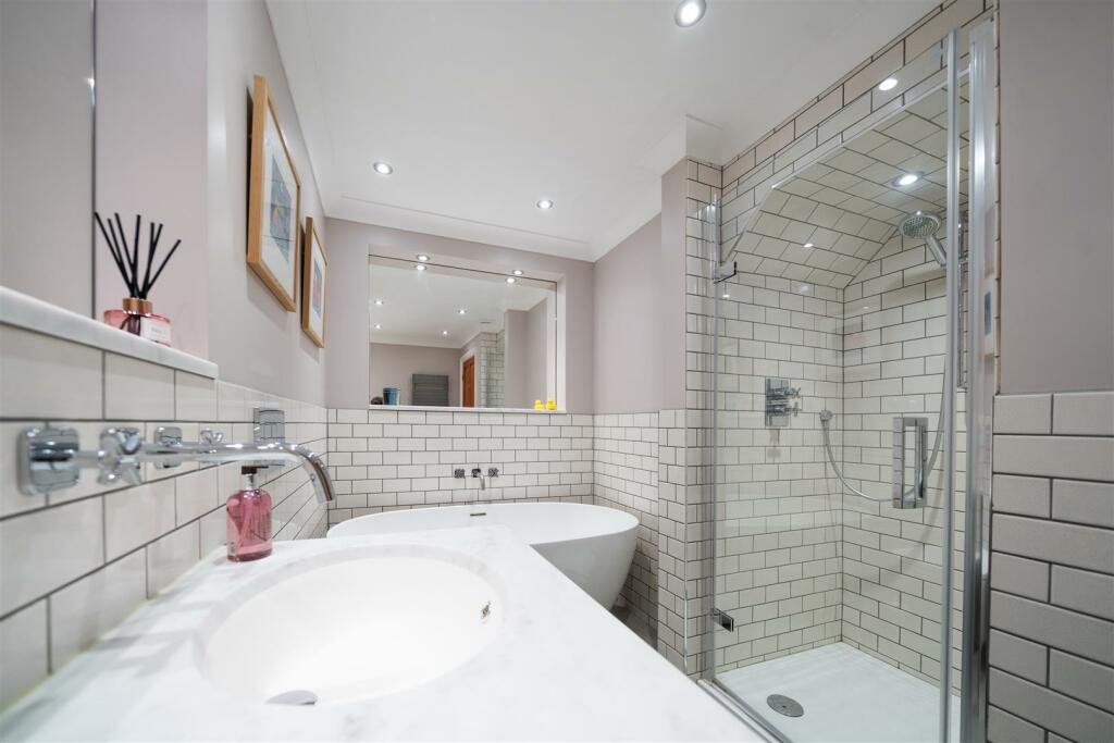 Dowmstairs Bathroom-2.jpg