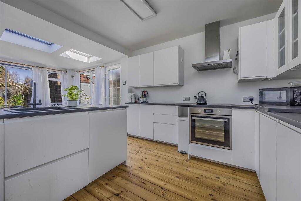 3 Barton Cross, Waterlooville-PorticoMarketing-O'H