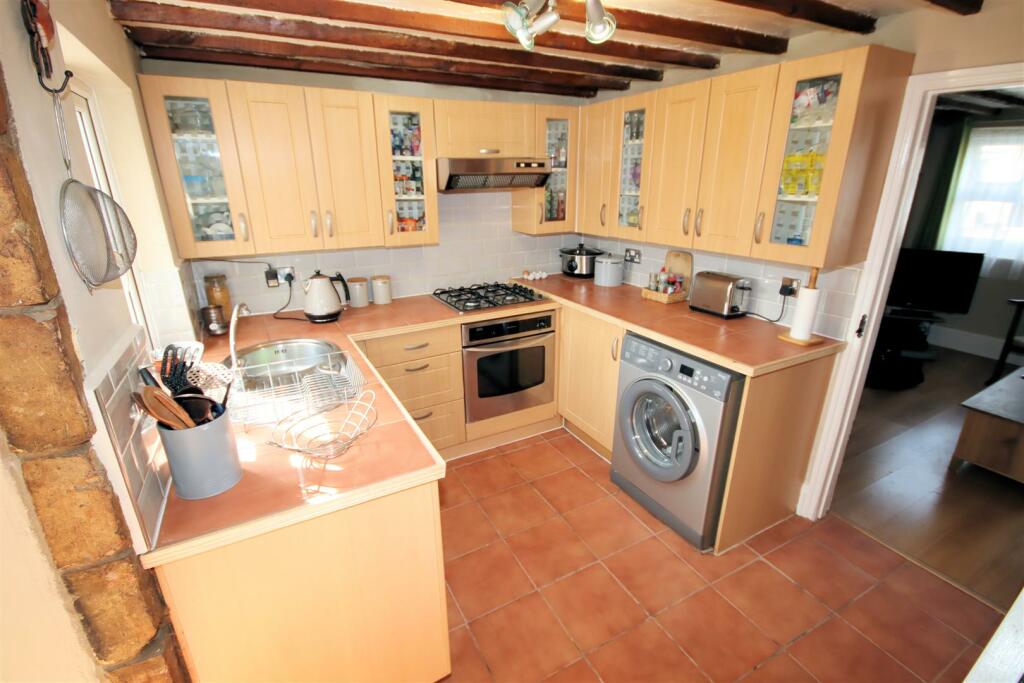 Fitted Kitchen