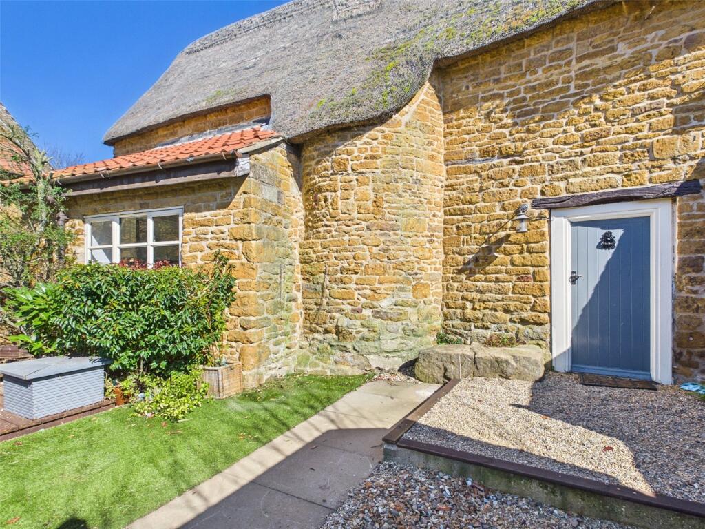 Rear Courtyard