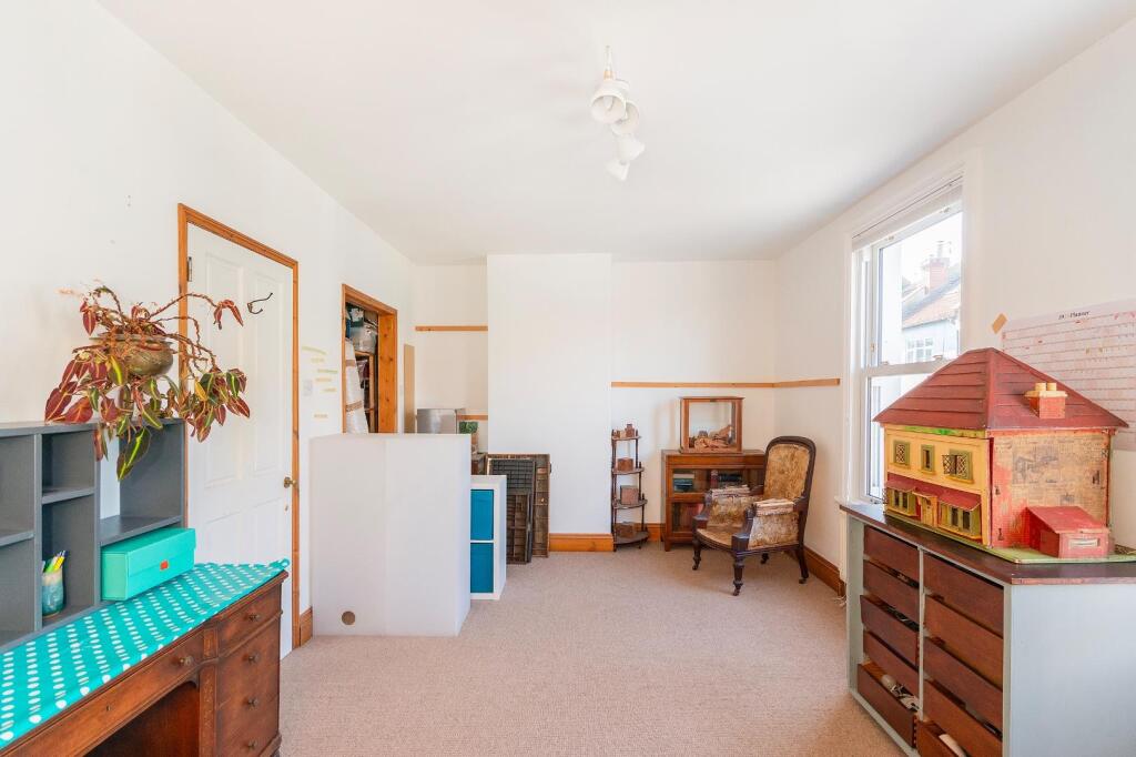 1A1SBR - Bedroom A.jpg