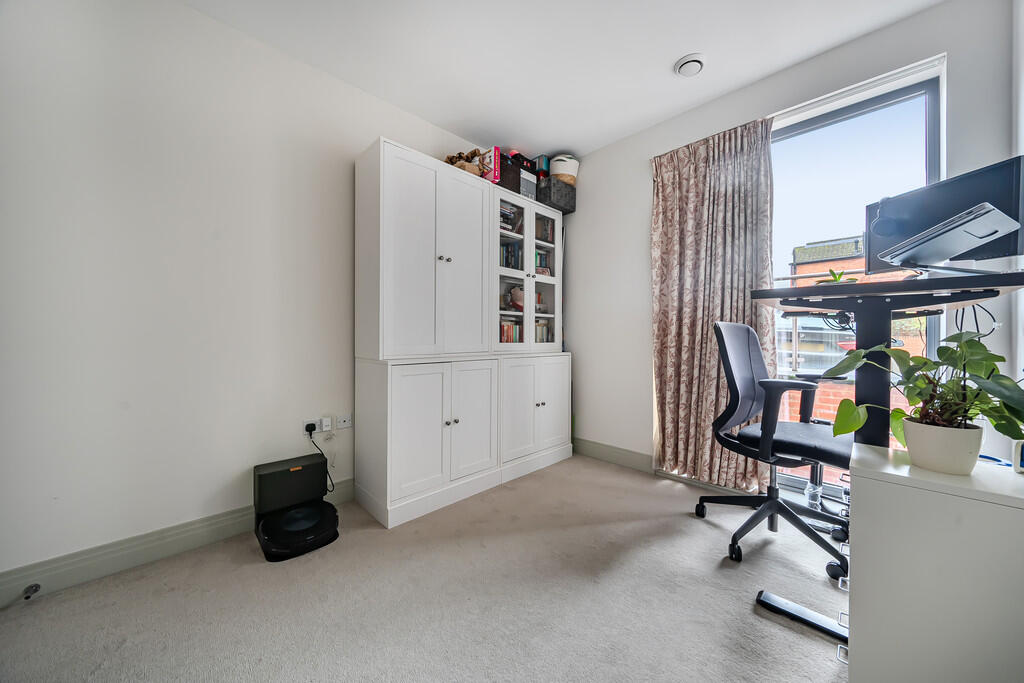 Denzil Road, Guildford