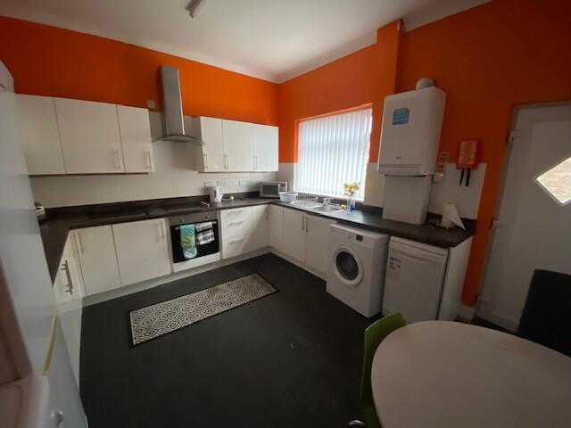 Kitchen T202510231634.jpg