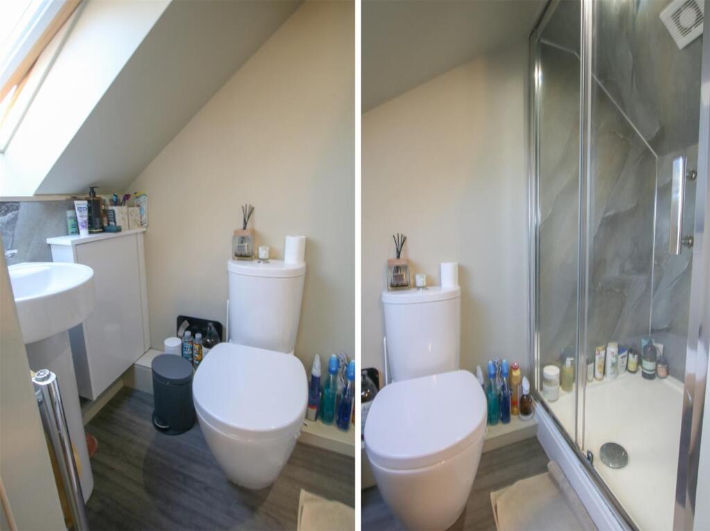EN SUITE SHOWER ROOM
