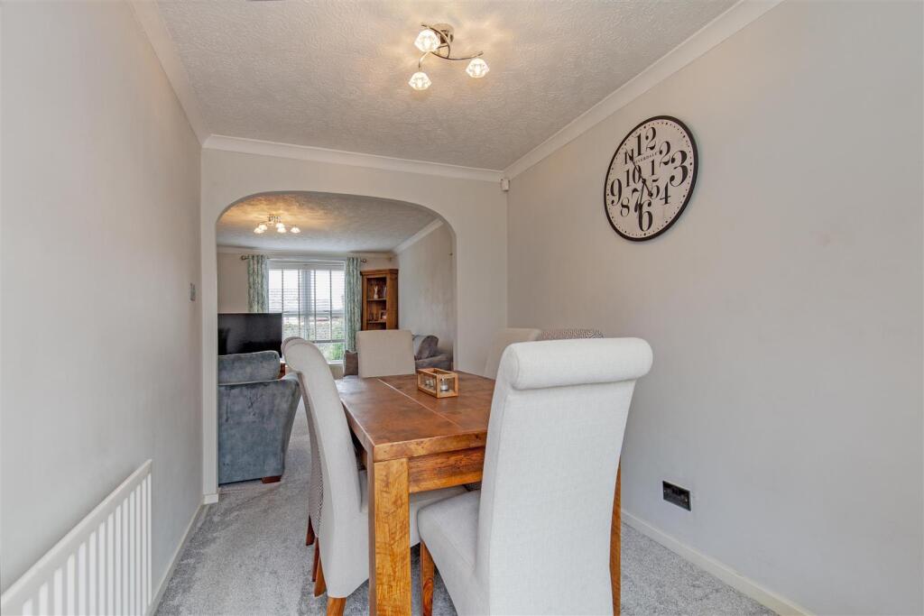 Dining Room-2.jpg