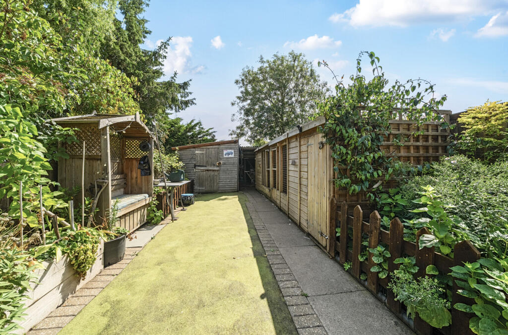 1330410-7-68835c9...