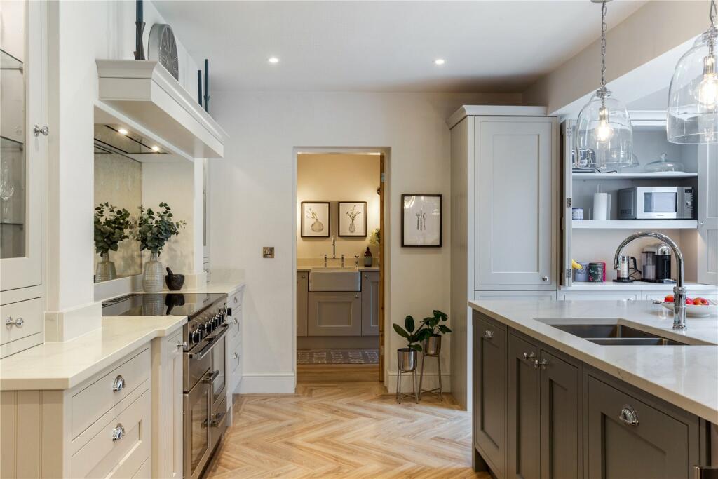 Kitchen/Utility