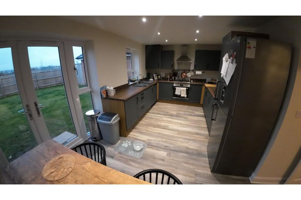 Kitchen/Dining Room