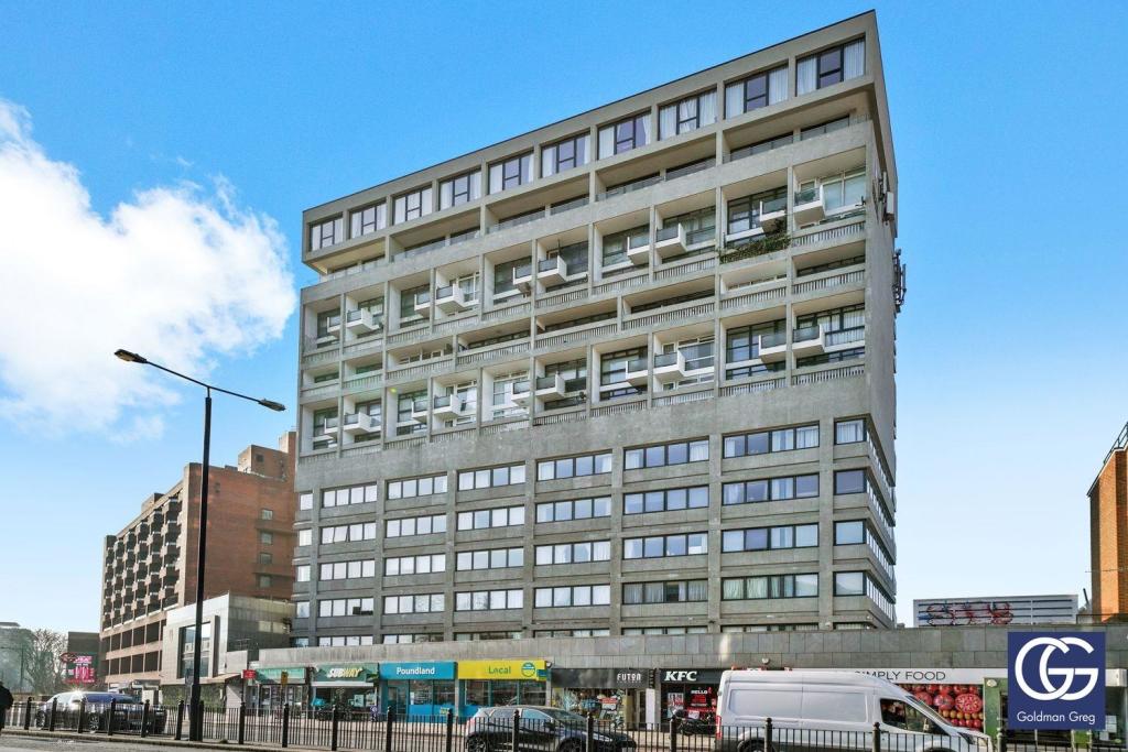 Penthouse 3, Centre Heights - 07Flus2cfLZBcnvbshpE