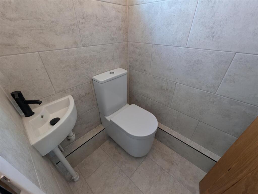 Ground Floor Cloakroom