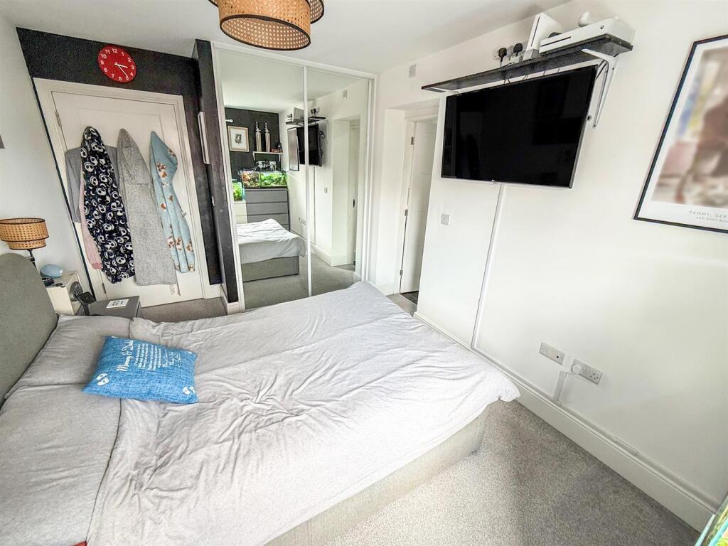 Additional Photograph