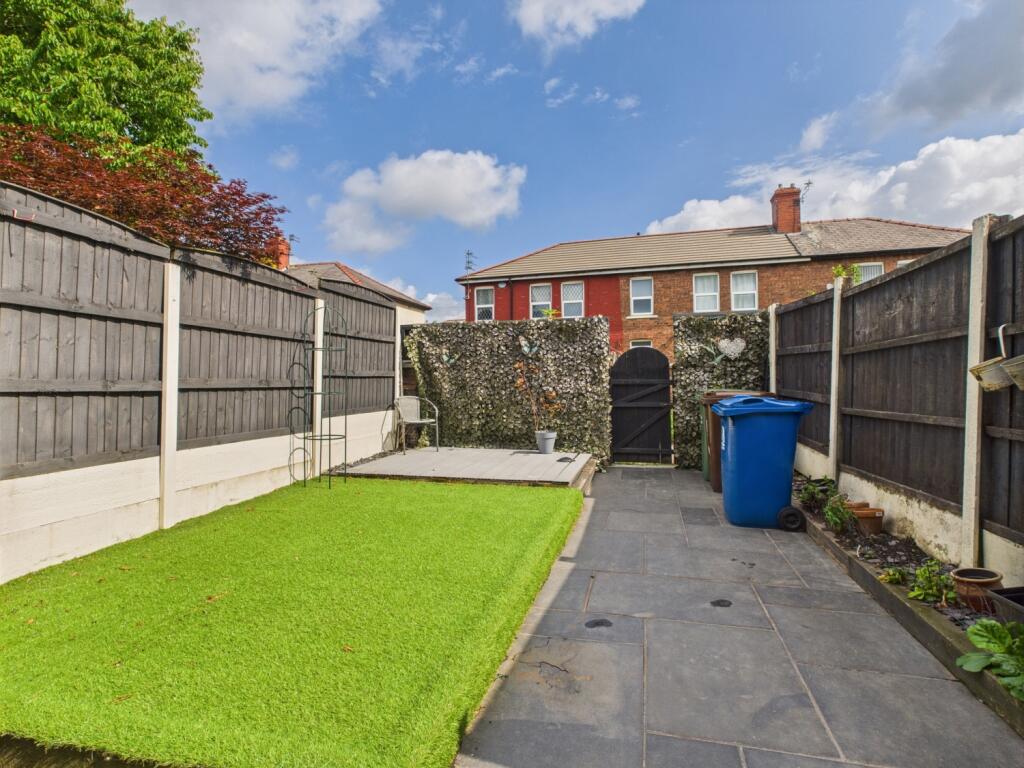 CAM04634G0-PR0043-STILL008