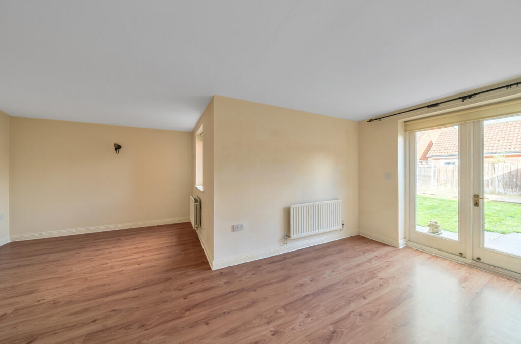 1373091-3-68ff4d7...