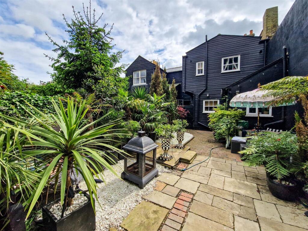 Rear garden