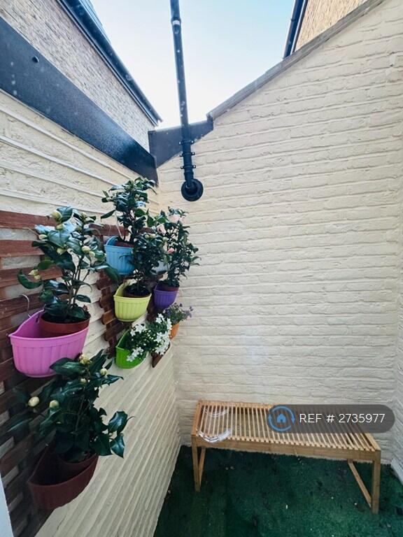 Bedroom 1 Courtyard