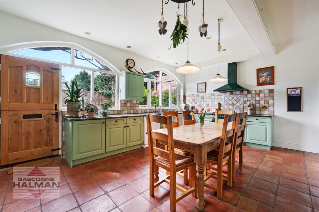 Dining Kitchen
