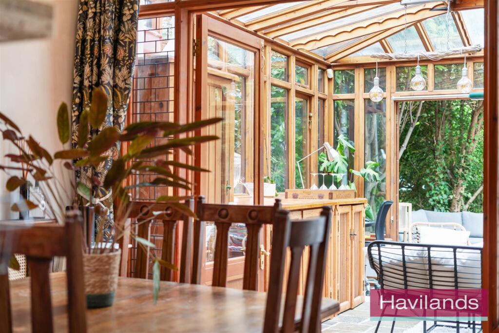 Eversley Park Road-7.jpg