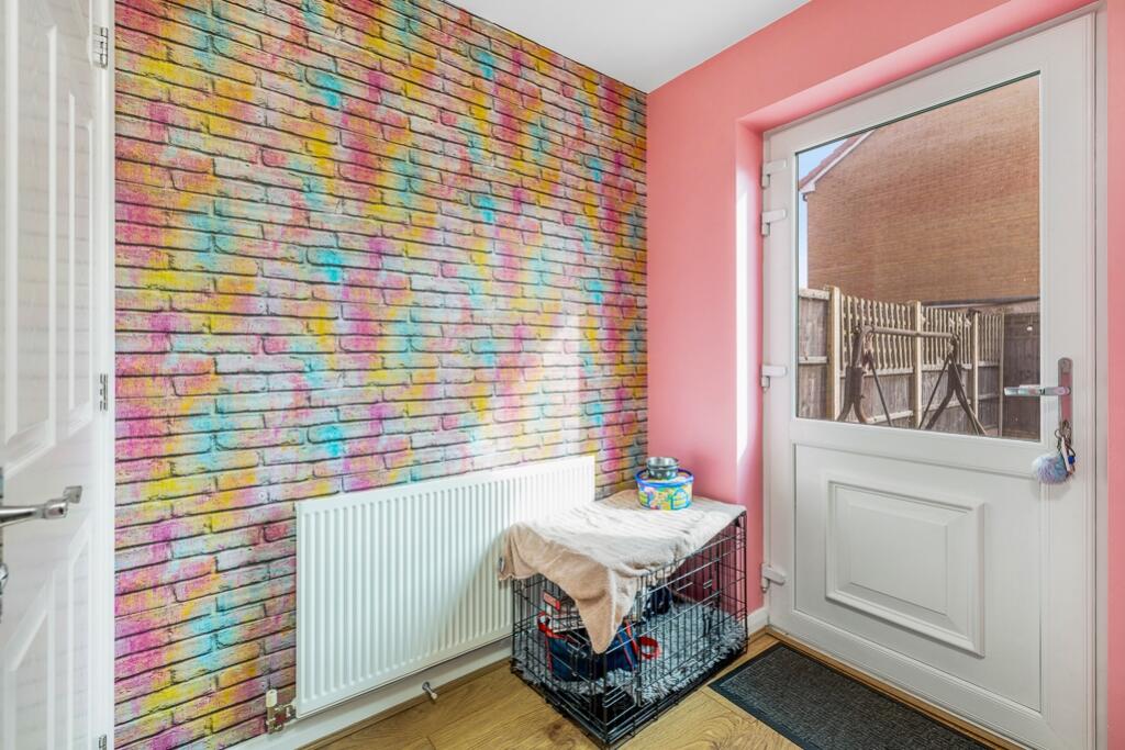 4 Grayling Way (Boston)-14