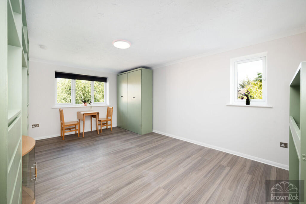 Screenshot 2025-1...