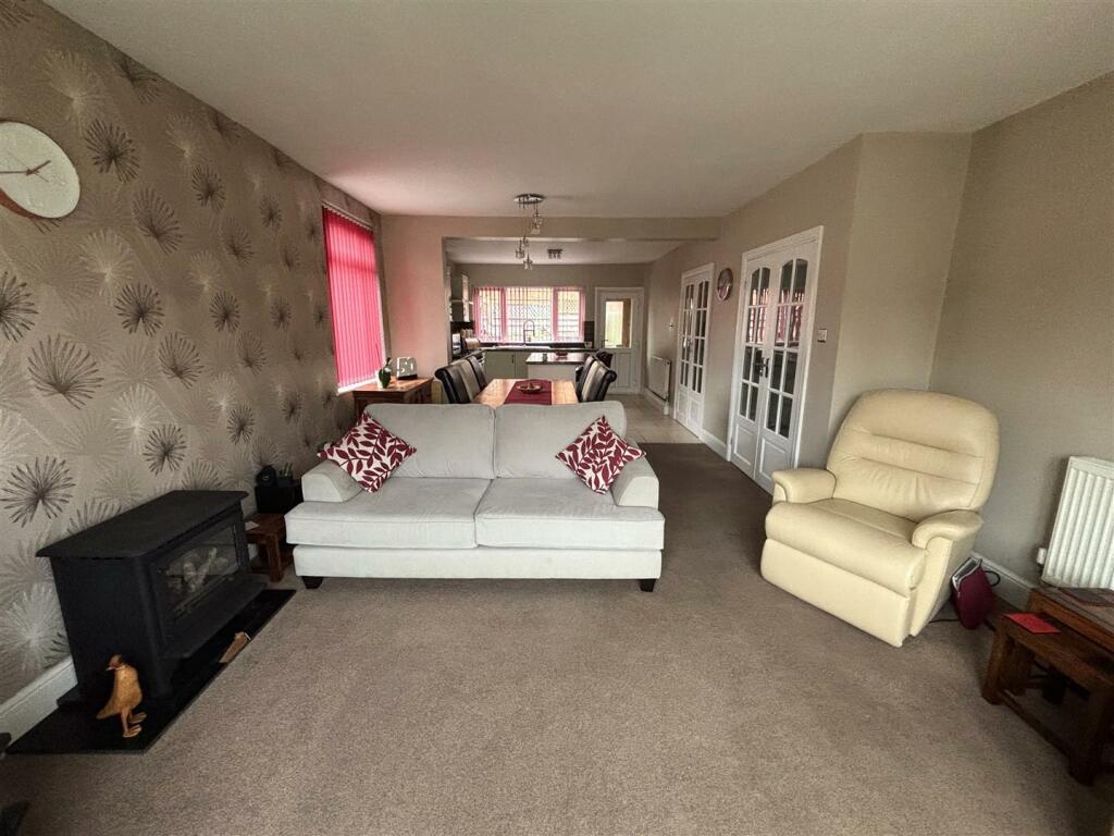 Open Plan Kitchen Lounge Diner