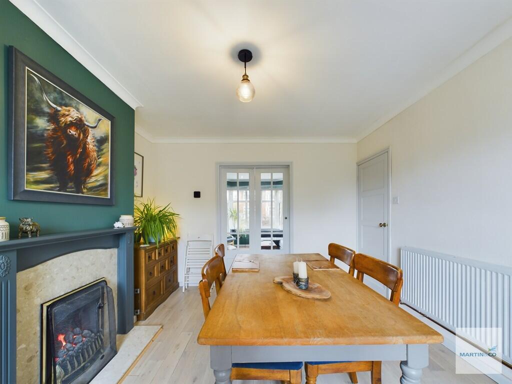 CAM03394G0-PR0222...